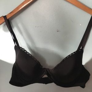 Black Calvin Klein T-shirt bra